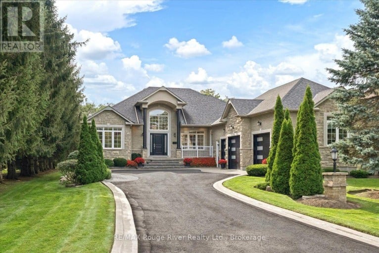 26 HANOVER COURT, Whitby (Lynde Creek), Ontario, L1N7J2