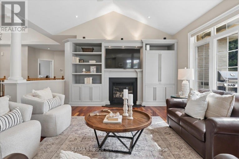 26 HANOVER COURT, Whitby (Lynde Creek), Ontario, L1N7J2