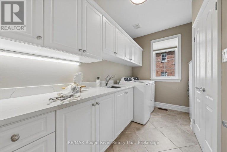 26 HANOVER COURT, Whitby (Lynde Creek), Ontario, L1N7J2