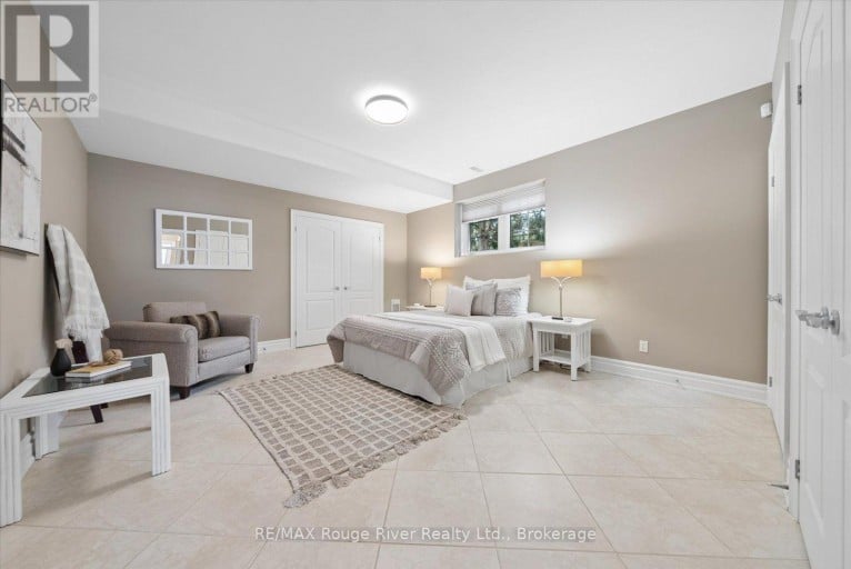 26 HANOVER COURT, Whitby (Lynde Creek), Ontario, L1N7J2
