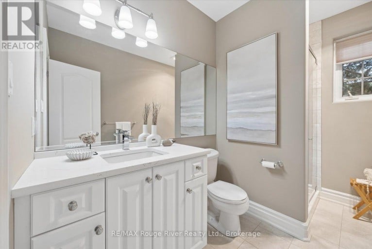 26 HANOVER COURT, Whitby (Lynde Creek), Ontario, L1N7J2