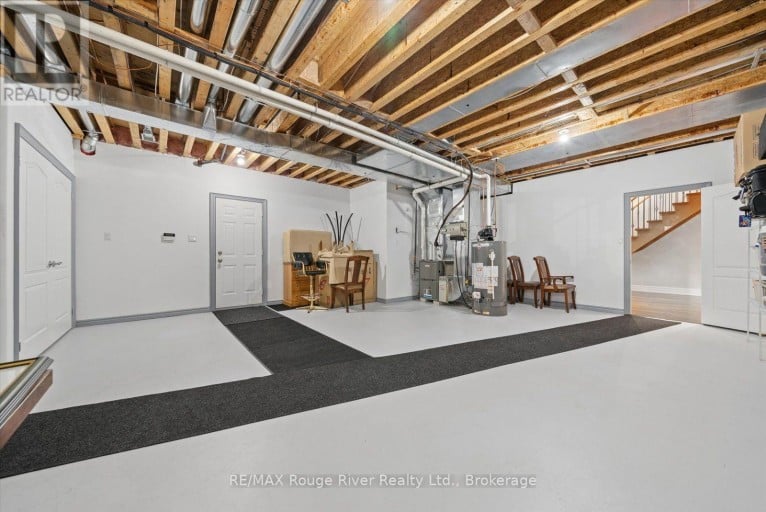 26 HANOVER COURT, Whitby (Lynde Creek), Ontario, L1N7J2