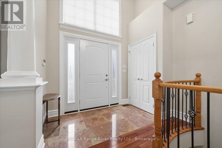 26 HANOVER COURT, Whitby (Lynde Creek), Ontario, L1N7J2