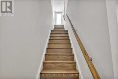 902 - 195 HUNTER STREET Peterborough (Ashburnham Ward 4) Ontario photo 18