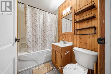 17 BURTON STREET Belleville (Belleville Ward) Ontario photo 16