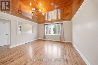 17 BURTON STREET Belleville (Belleville Ward) Ontario photo 3