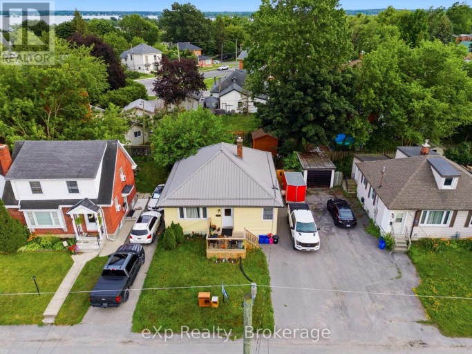 17 BURTON STREET, Belleville (Belleville Ward), Ontario, K8P1E5