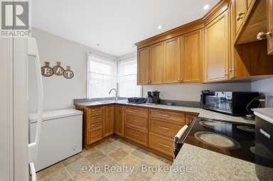 17 BURTON STREET Belleville (Belleville Ward) Ontario photo 6