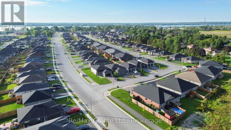 B - 103 DEWAL PLACE, Belleville (Belleville Ward), Ontario, K8P0H3