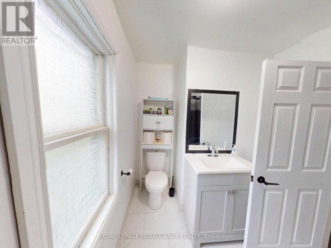 83 COLLEGE STREET, Deseronto (Deseronto (Town)), Ontario, K0K1X0