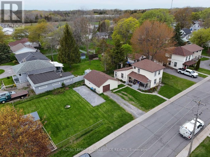 83 COLLEGE STREET, Deseronto (Deseronto (Town)), Ontario, K0K1X0