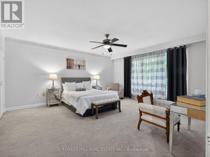 3 GLEN RUSH BOULEVARD, Toronto (Bedford Park-Nortown), Ontario, M5N2T2