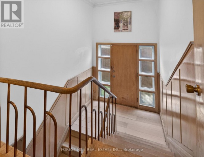 3 GLEN RUSH BOULEVARD, Toronto (Bedford Park-Nortown), Ontario, M5N2T2