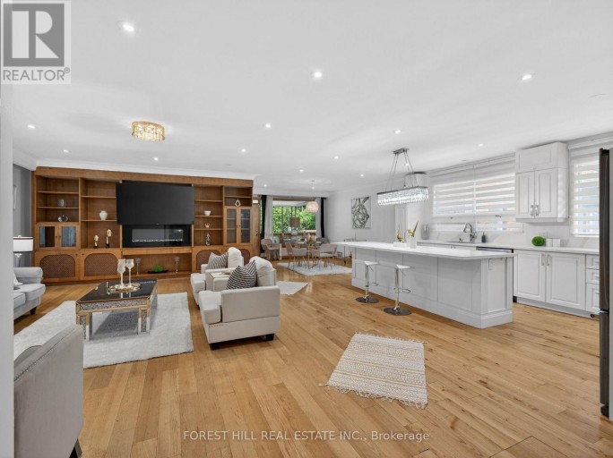 3 GLEN RUSH BOULEVARD, Toronto (Bedford Park-Nortown), Ontario, M5N2T2