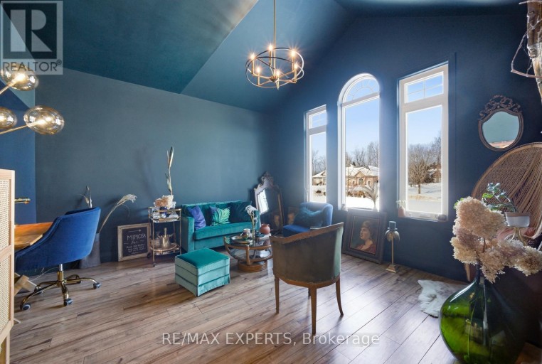 11 BASSWOOD CIRCLE, Oro-Medonte (Shanty Bay), Ontario, L0L2L0