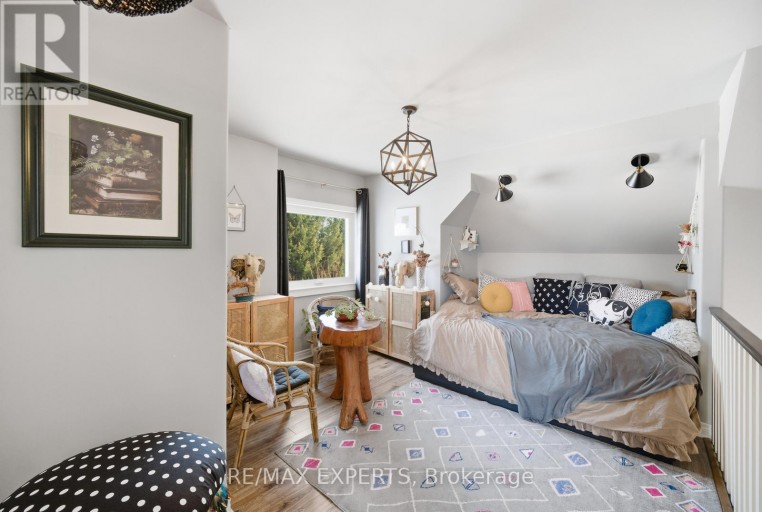 11 BASSWOOD CIRCLE, Oro-Medonte (Shanty Bay), Ontario, L0L2L0