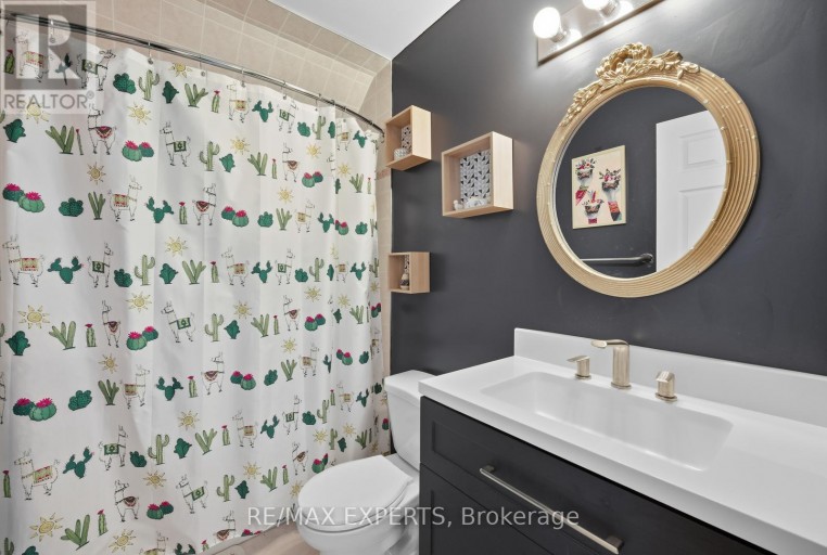 11 BASSWOOD CIRCLE, Oro-Medonte (Shanty Bay), Ontario, L0L2L0