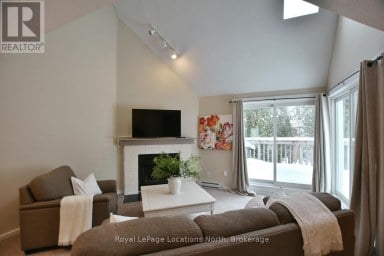 176 - 49 TROTT BOULEVARD Collingwood Ontario photo 22