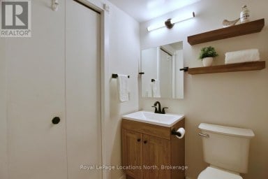 176 - 49 TROTT BOULEVARD Collingwood Ontario photo 29
