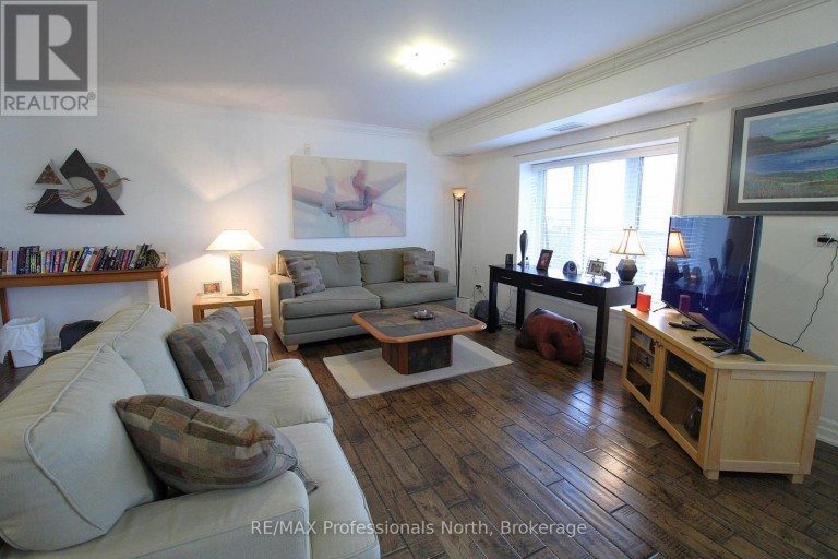 402 - 26 DAIRY LANE, Huntsville, Ontario, P1H0A4