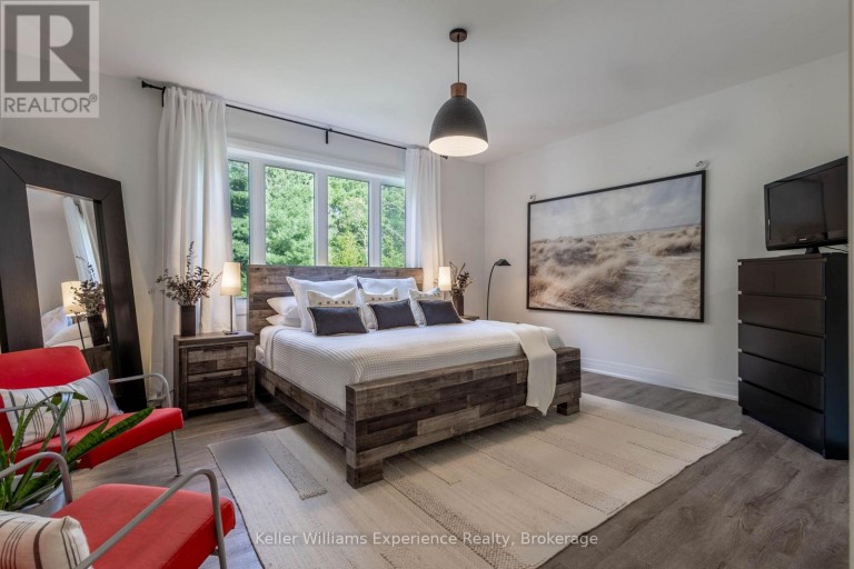 38 DYER CRESCENT, Bracebridge (Macaulay), Ontario, P1L0N4