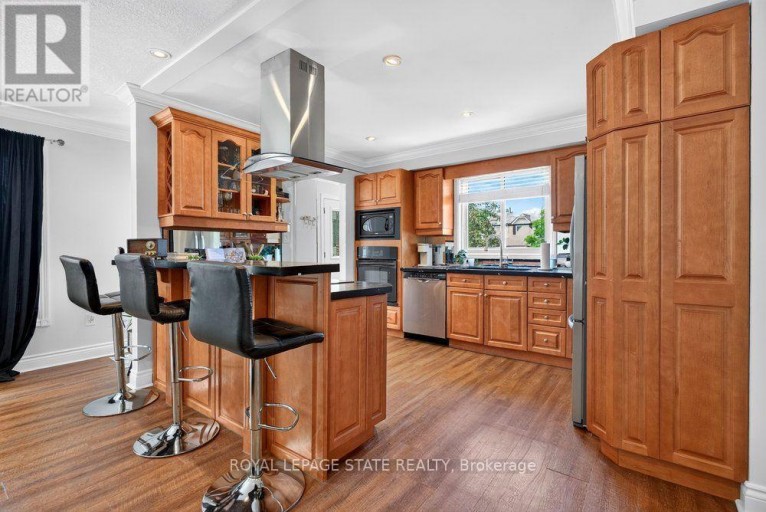 102 BIRCHLAWN DRIVE, Hamilton (Stoney Creek), Ontario, L8G4B7