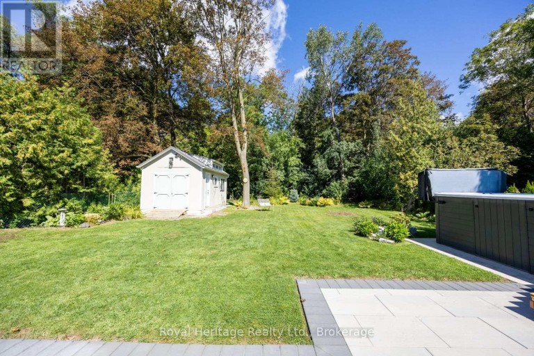 396 JANE AVENUE, Oshawa (Northglen), Ontario, L1J3L4
