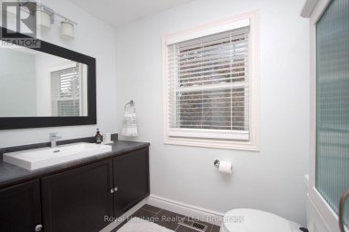 11 HARMAN DRIVE Ajax (Central) Ontario photo 18