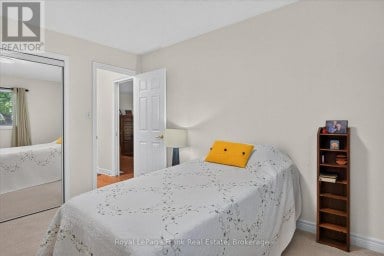 22 CHARLES COURT Selwyn Ontario photo 23