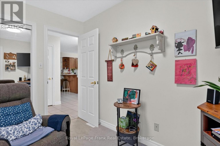 22 CHARLES COURT, Selwyn, Ontario, K0L2H0