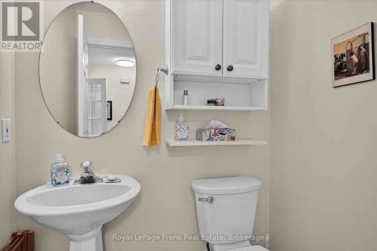 22 CHARLES COURT, Selwyn, Ontario, K0L2H0