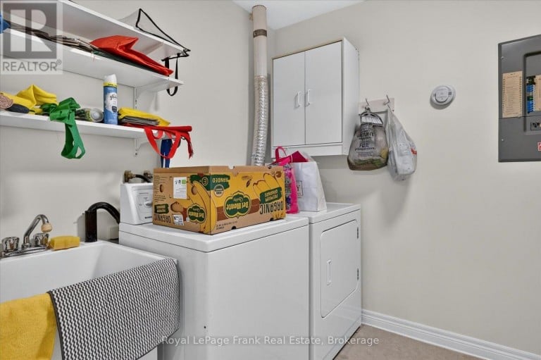22 CHARLES COURT, Selwyn, Ontario, K0L2H0