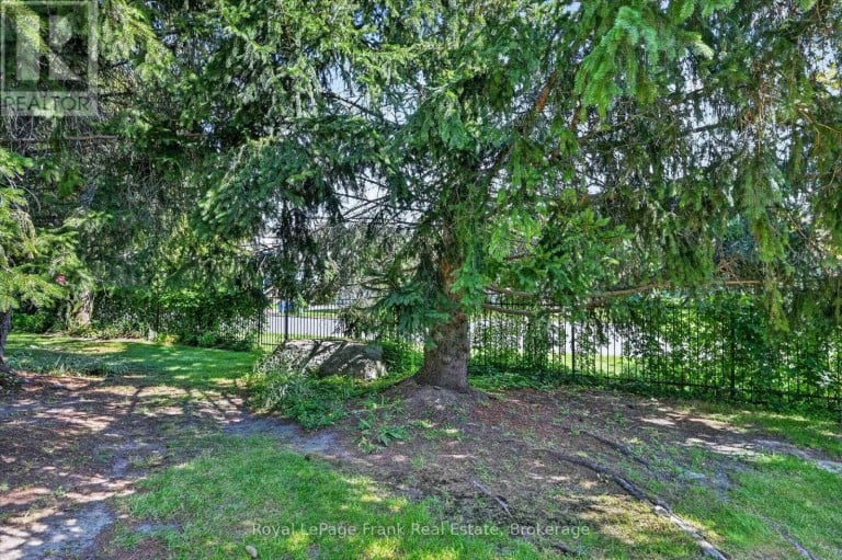 22 CHARLES COURT, Selwyn, Ontario, K0L2H0
