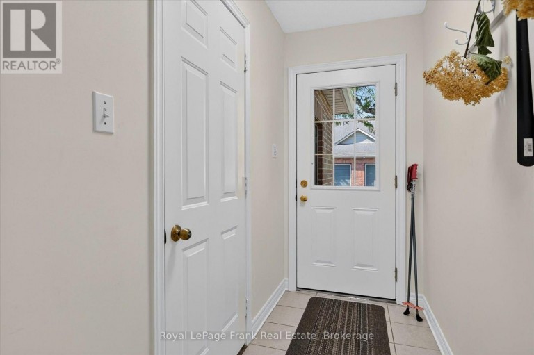 22 CHARLES COURT, Selwyn, Ontario, K0L2H0