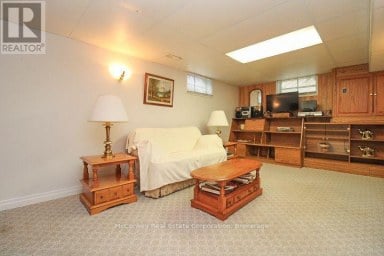492 ROBERT ROAD Peterborough (Otonabee Ward 1) Ontario photo 35