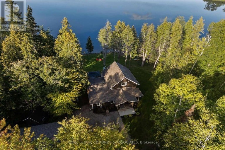 106 Whites Beach Trail, Whitewater Region, Ontario (id X13760020)