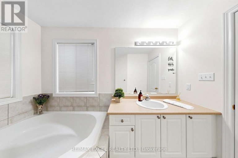 8 HAMMERSLY BOULEVARD, Markham (Wismer), Ontario, L6E2A5