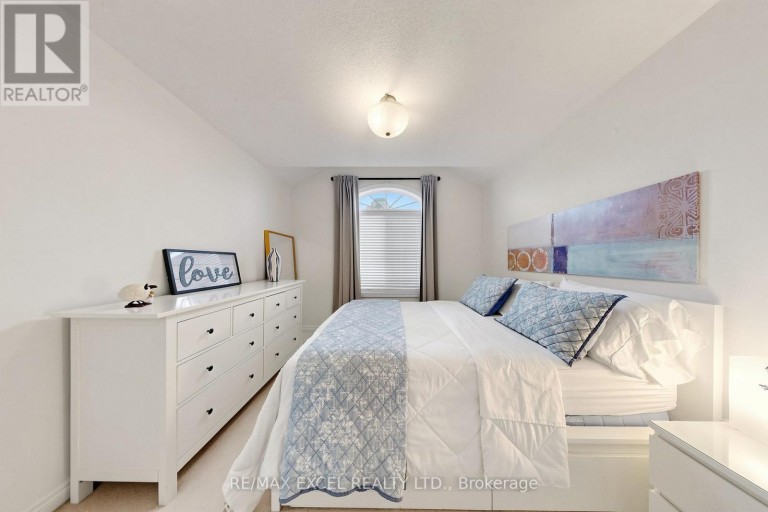 8 HAMMERSLY BOULEVARD, Markham (Wismer), Ontario, L6E2A5