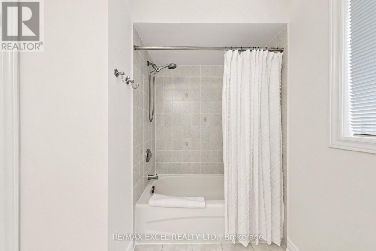 8 HAMMERSLY BOULEVARD, Markham (Wismer), Ontario, L6E2A5