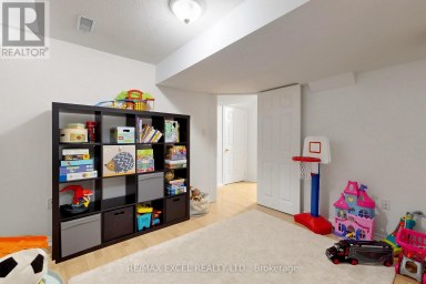 8 HAMMERSLY BOULEVARD Markham (Wismer) Ontario photo 41
