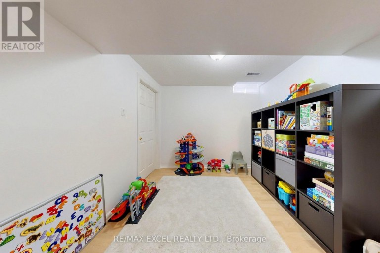 8 HAMMERSLY BOULEVARD, Markham (Wismer), Ontario, L6E2A5