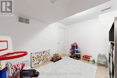 8 HAMMERSLY BOULEVARD Markham (Wismer) Ontario photo 43