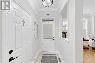 8 HAMMERSLY BOULEVARD Markham (Wismer) Ontario photo 6