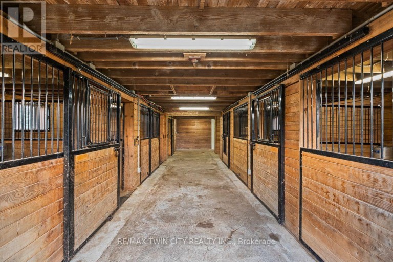 1532 6TH CONCESSION ROAD W, Hamilton, Ontario, N0B1L0
