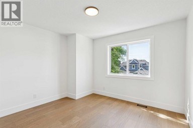 1527 29 Avenue SW Calgary Alberta photo 28