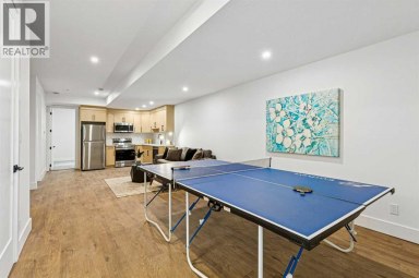 1527 29 Avenue SW Calgary Alberta photo 43