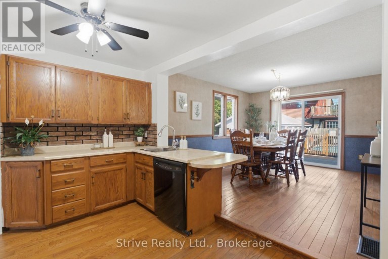7 ADMIRAL ROAD, Ajax (South East), Ontario, L1S2N8