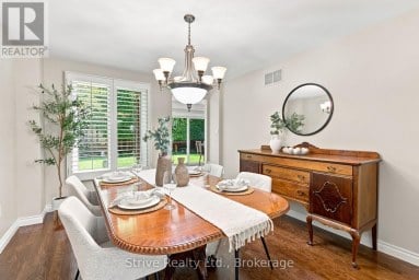 5 CARRIAGE LANE Clarington (Courtice) Ontario photo 8