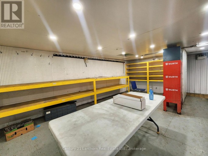 125 COLLEGE STREET E, Belleville (Belleville Ward), Ontario, K8P5A2