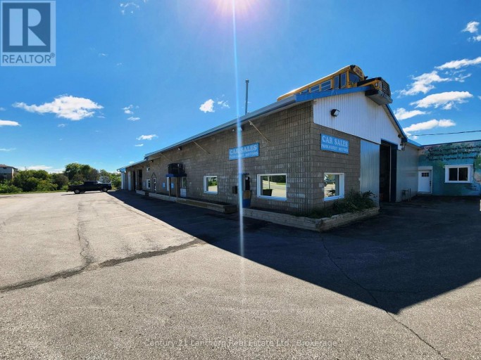 125 COLLEGE STREET E, Belleville (Belleville Ward), Ontario, K8P5A2